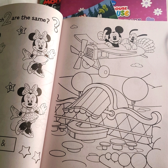 Mickey Mouse Coloring and Activity Book Set - Picture 6 of 12